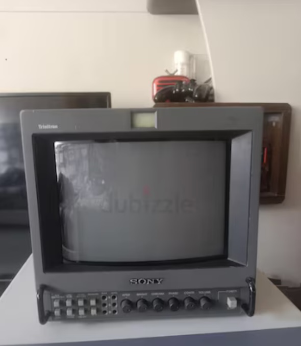Sony PVM Trinitron Colour Monitor 9