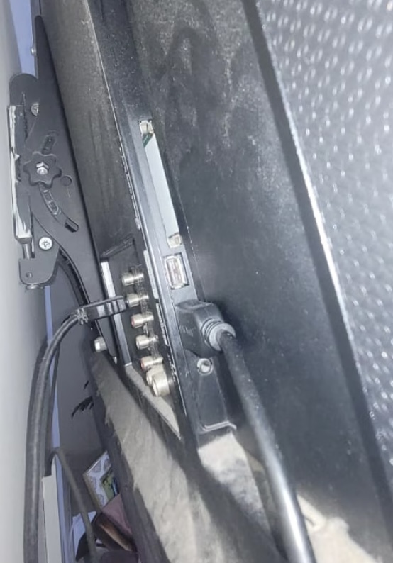 LG 49 Inch Full HD LED TV – 49LH548V – Picture Perfect!