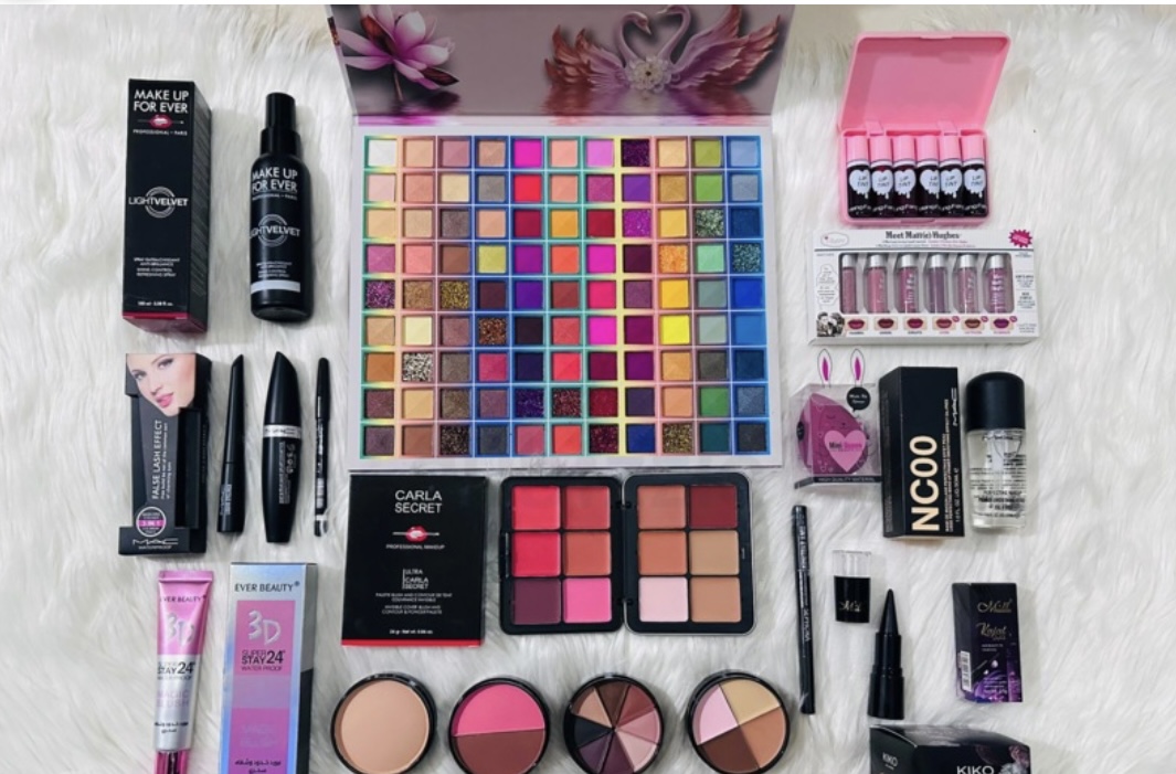 makeup kit