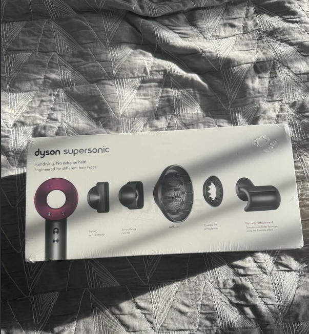 Dyson Supersonic Full Set (Brand New)