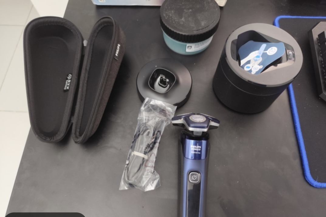 Philips NORELCO Norelco 7800 for sell