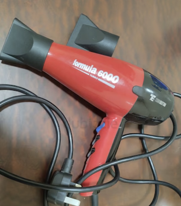 6000 Formula Hair dryer for AED 100