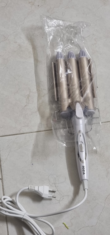 Brand New Rozia Proffessional Hair Curler