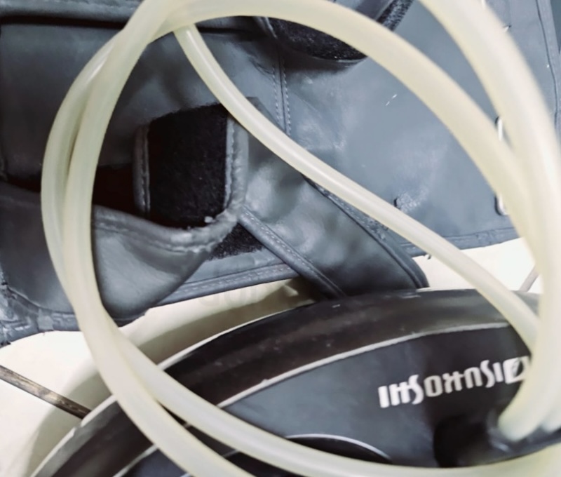 Electronic foot and leg massager