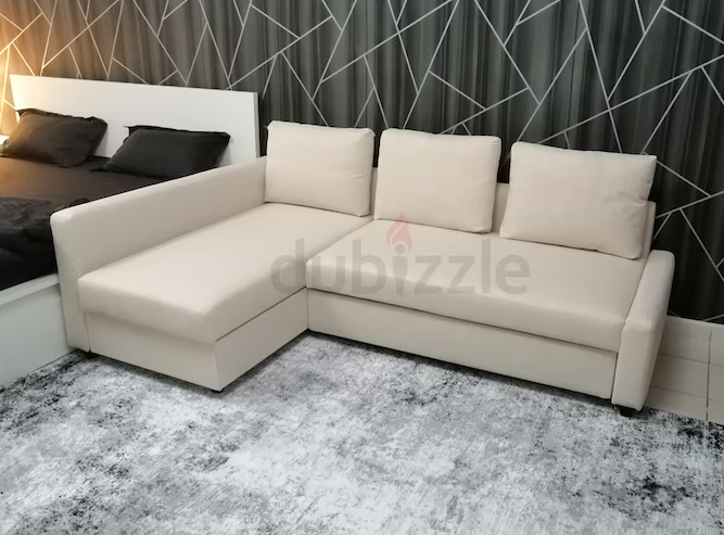 ikea sofa cumbed with big storage