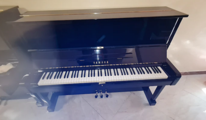 Yamaha Upright having 3 pedals. Japa made for sale