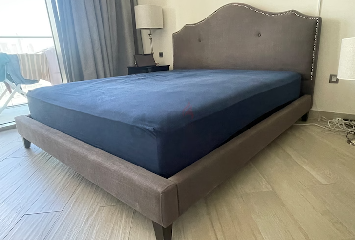 King size bed