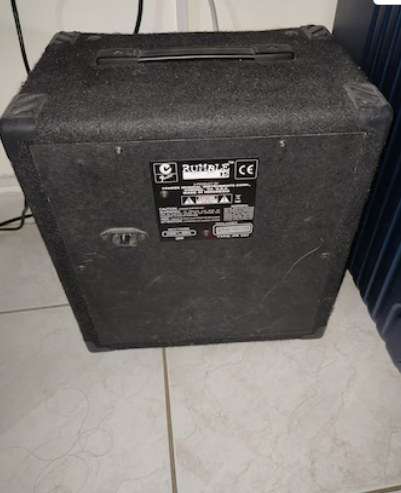 Guitar amp Fender Rumble 15