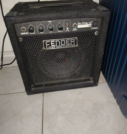 Guitar amp Fender Rumble 15