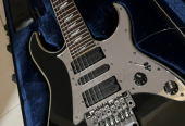 Ibanez Universe UV777 Steve Vai signature