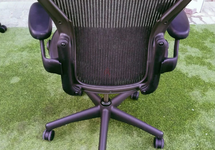 Herman Miller chair size B