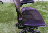 Herman Miller chair size B