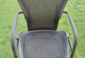 Herman Miller Aeron Vistore chair size B