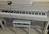 Yamaha Clavinova CLP635 as good as new. Perfect working.