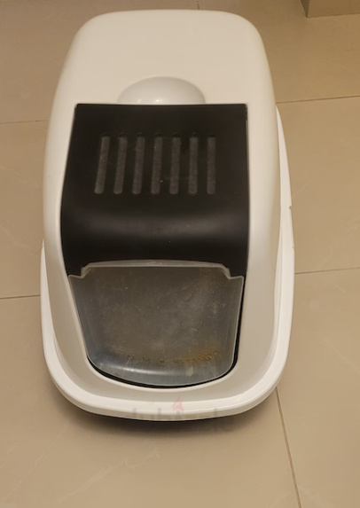 Cat Litter Box and scratch tower