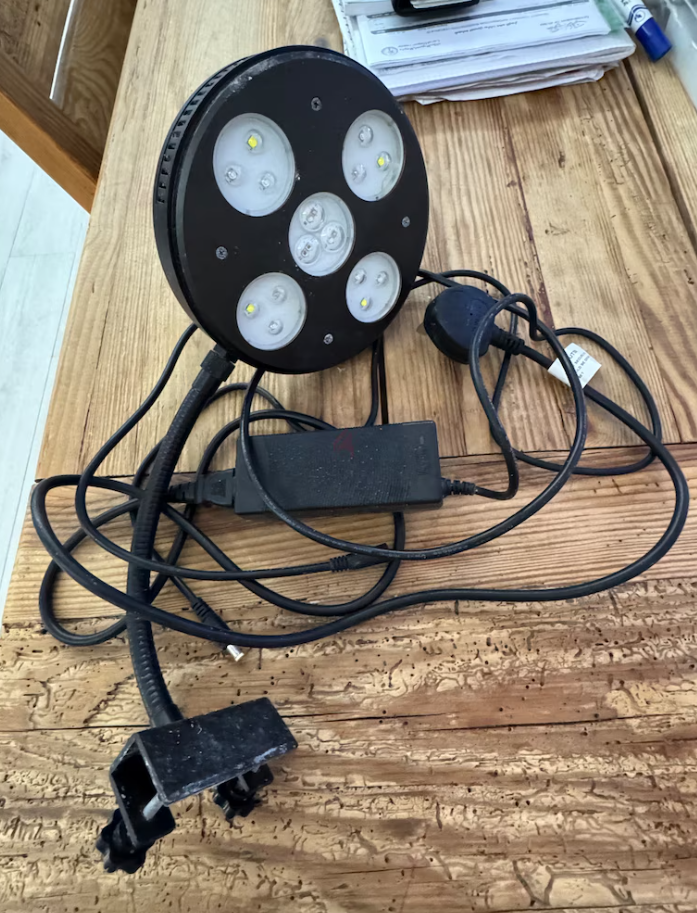 Fish tank – protein skimmer and accessories