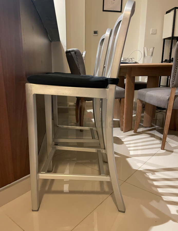 Kitchen bar stools