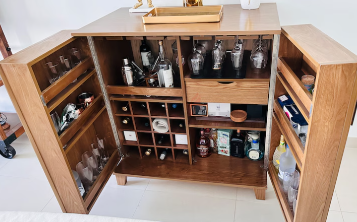 Custom-made Bar Unit mint condition