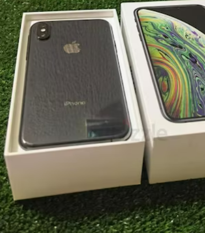 Iphone xs 64 gb storage