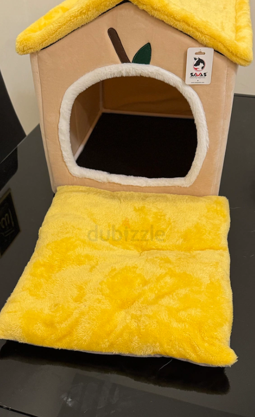 BRAND-NEW CAT/DOG HOUSE FOR SALE