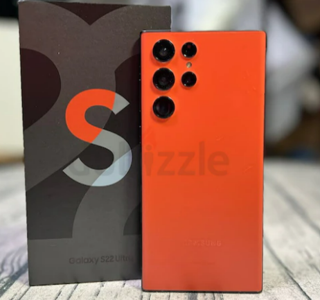 Samsung S22 Ultra Red color