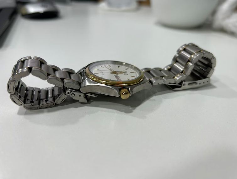 Citizen analog quartz