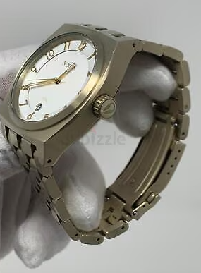 NIXON WATCH FOR UNIESEX BRAND NEW