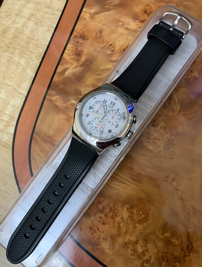 ساعة سواتش جديدة لم تستخدم موديل نادر جدا موديل YOS451