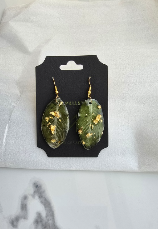 Resin jwellery for sale