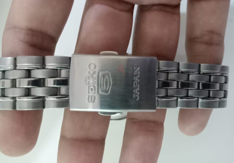 SEIKO 5 Automatic 21 Jewels 7S26-01V0