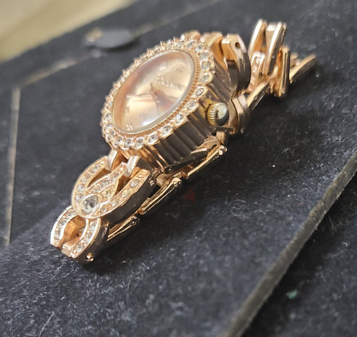 Redewe branded Womens watch