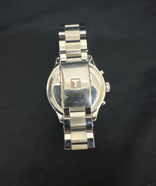 بين الجسرين