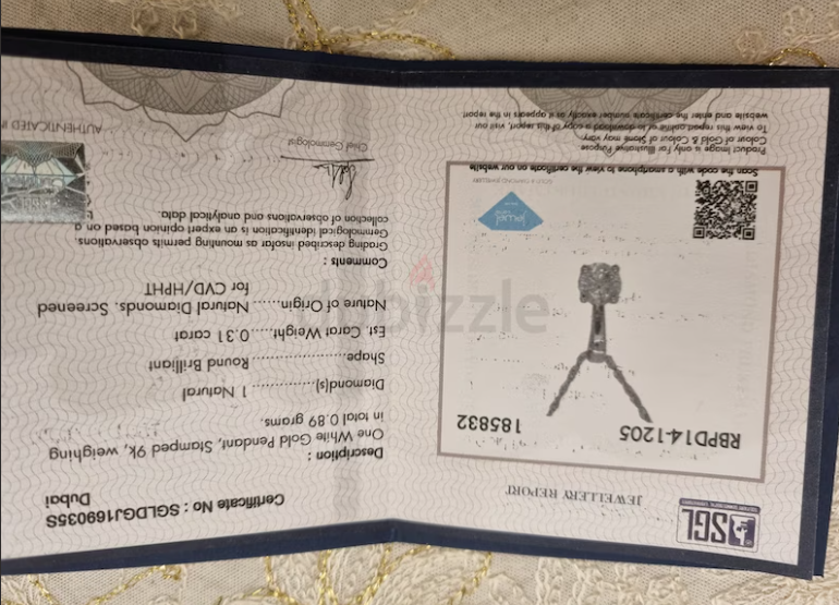 Diamond pendant 0.31 carat certified