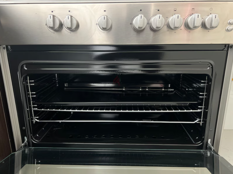 Haier 5 burner Cooker