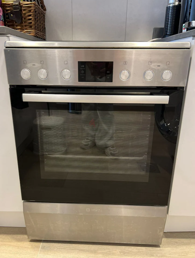 Series 4 free-standing Bosch electric cooker Stainless steel FREE DELIVERY +WARRANTY
