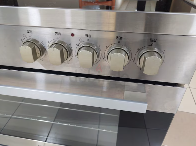 MIDEA 5 Hob Stainless steel Cooker Range VSV96048 Silver