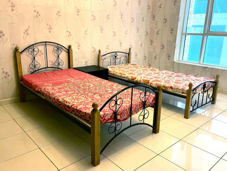 Two single cot for sale Aed 150
