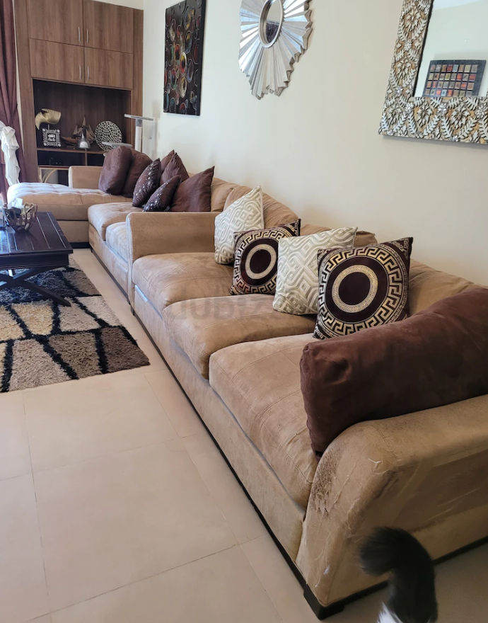 Sofa Set 6 Seaters from Home Center in Abu Dhabi