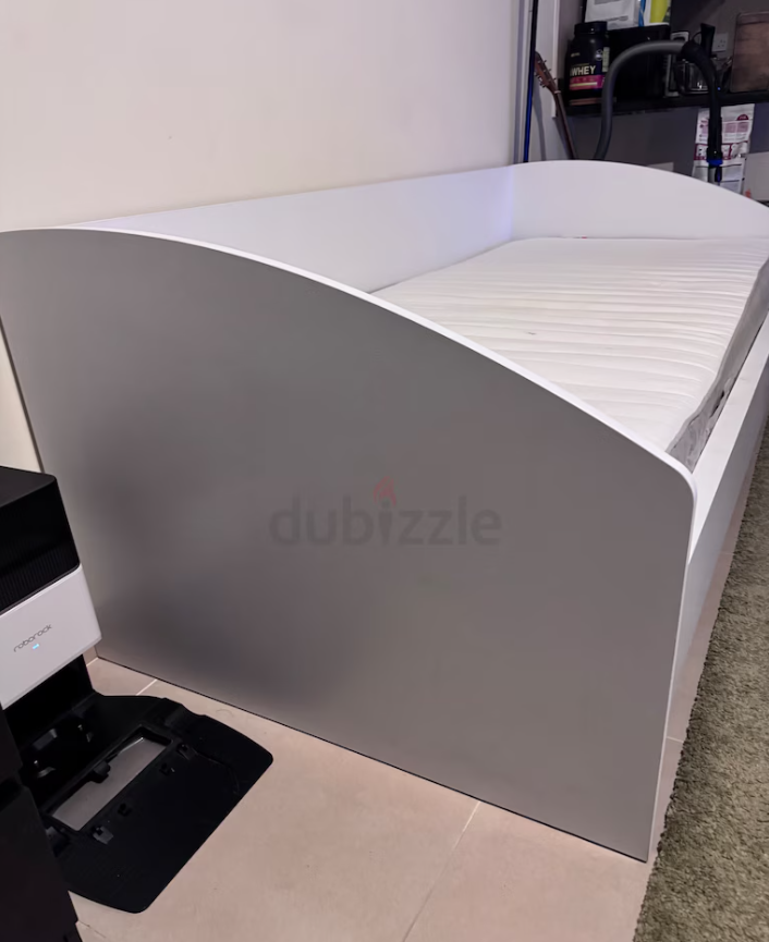 Daybed/Couch with mattress