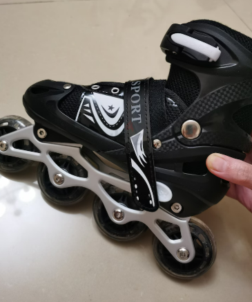 Kids inline roller skates
