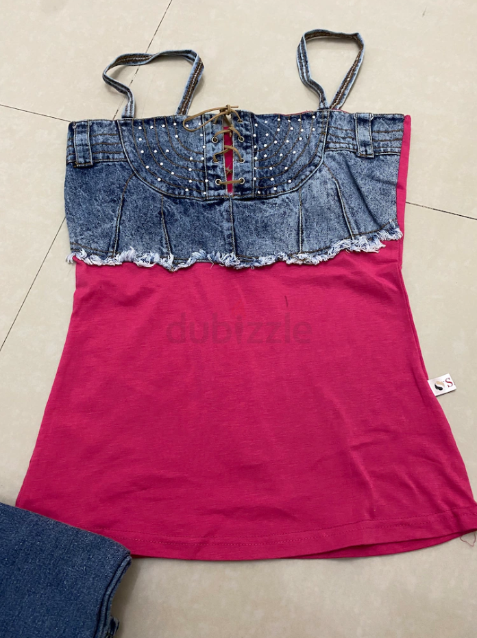 سيت نسائي گاجوال يتكون من قطعتين