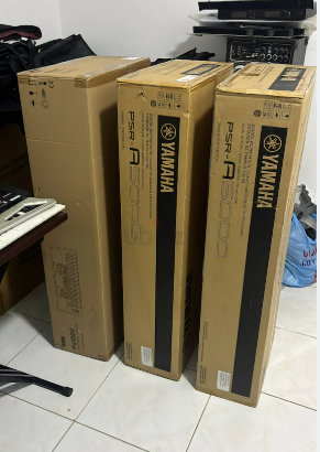متوفر اورغات yamaha a5000 مع هدية اكسبينشن وبيت حماية وشنتة