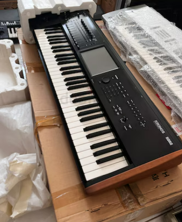 للبيع اورغ kronos 2 , كرونوس 2 اخو الجديد مع كرتونتو