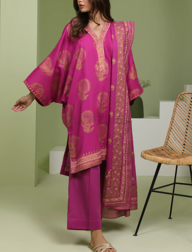 Pakistani branded lawn suit article 2024