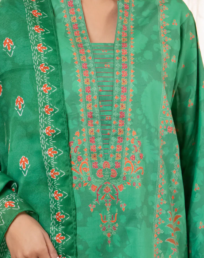 Pakistani branded lawn suit article 2024