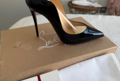 Christian Louboutin shoes size 39