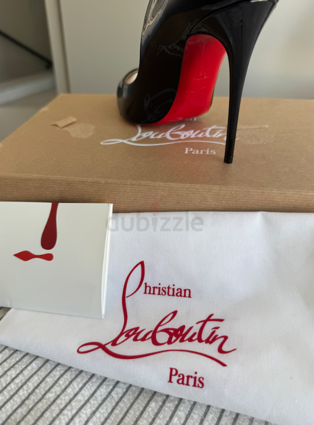 Christian Louboutin shoes size 39
