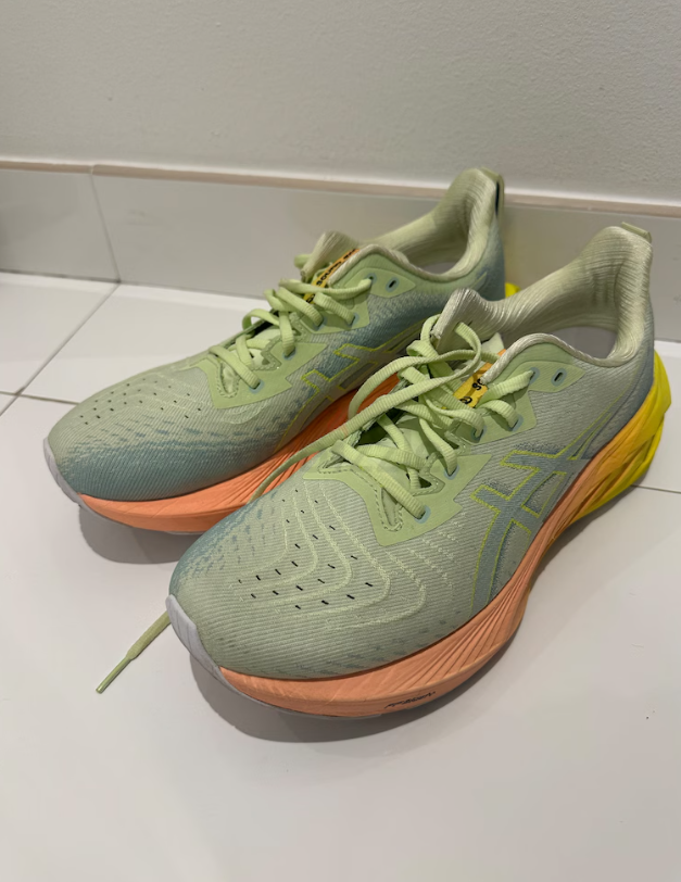 Asics novablast paris