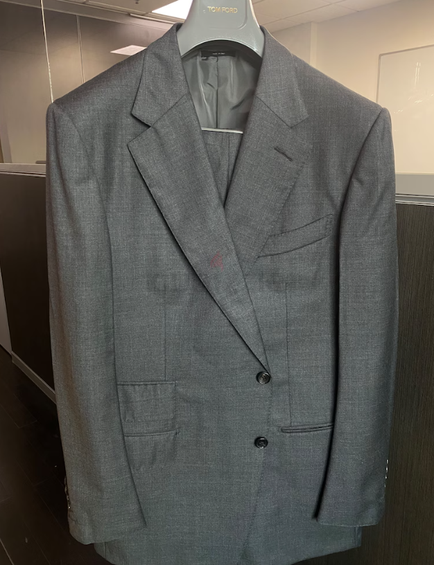 TOM FORD Black Suit 56R
