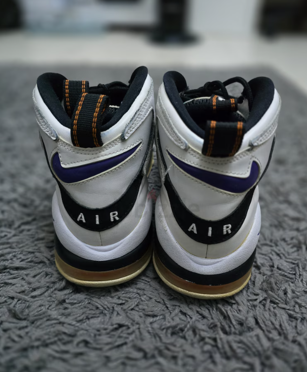 Original like new nike shoes bundle size 9us